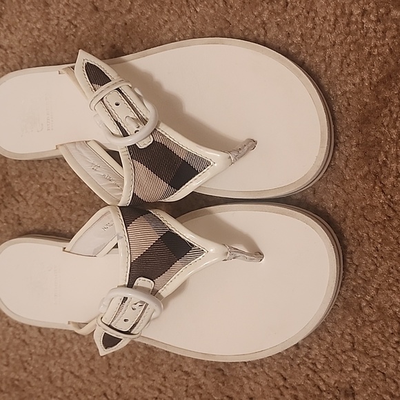 Burberry Classic Sandals - Picture 2 of 16